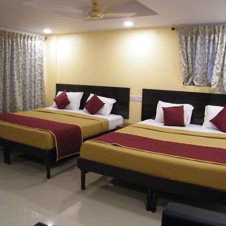 The White House Residency Hotel เชนไน ภายนอก รูปภาพ