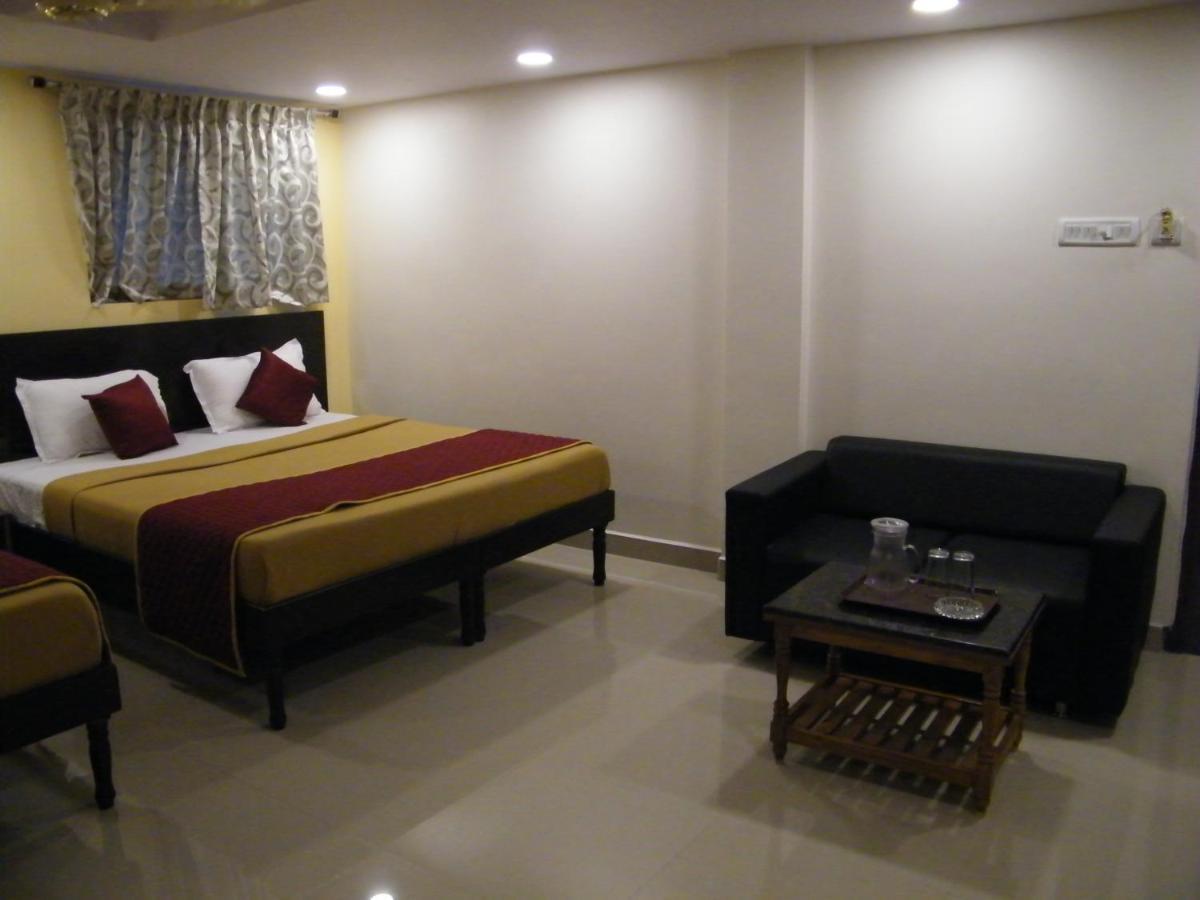 The White House Residency Hotel เชนไน ภายนอก รูปภาพ