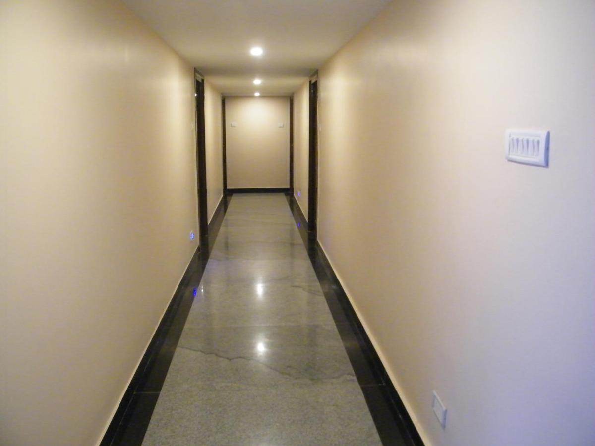 The White House Residency Hotel เชนไน ภายนอก รูปภาพ